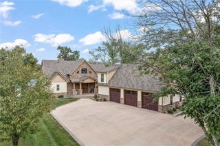 107 Harbor Point, Gallatin, MO 64640