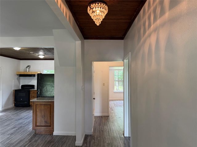 718 Pear ST, Lockhart, TX 78644