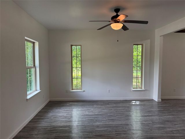 718 Pear ST, Lockhart, TX 78644
