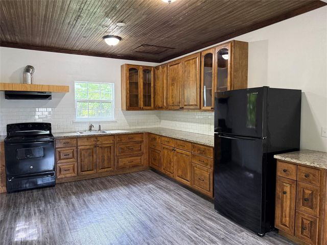 718 Pear ST, Lockhart, TX 78644