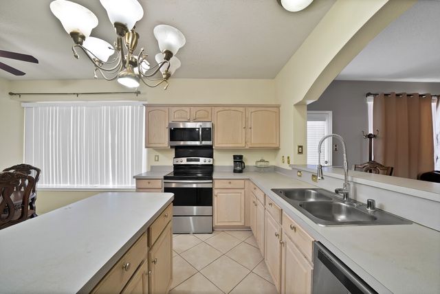 745 Woodridge Drive, Desoto, TX 75115