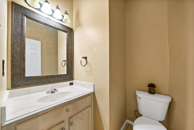 745 Woodridge Drive, Desoto, TX 75115