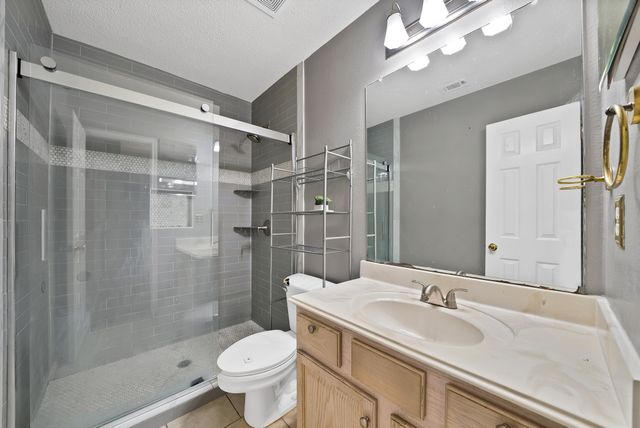 745 Woodridge Drive, Desoto, TX 75115