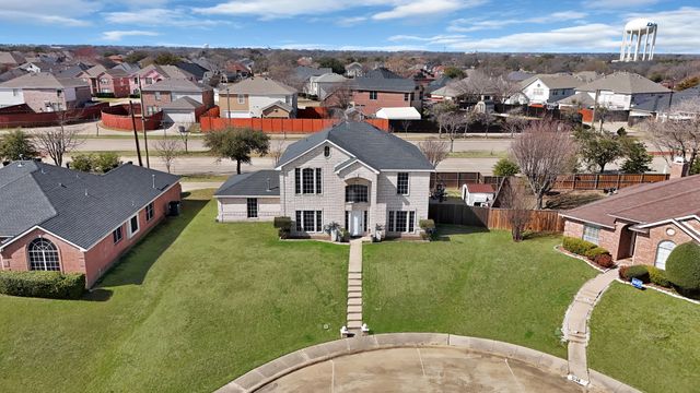 745 Woodridge Drive, Desoto, TX 75115