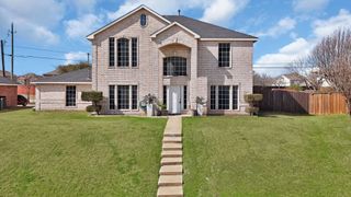 745 Woodridge Drive, Desoto, TX 75115
