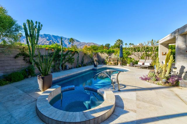 2937 Sundance Circle W, Palm Springs, CA 92262