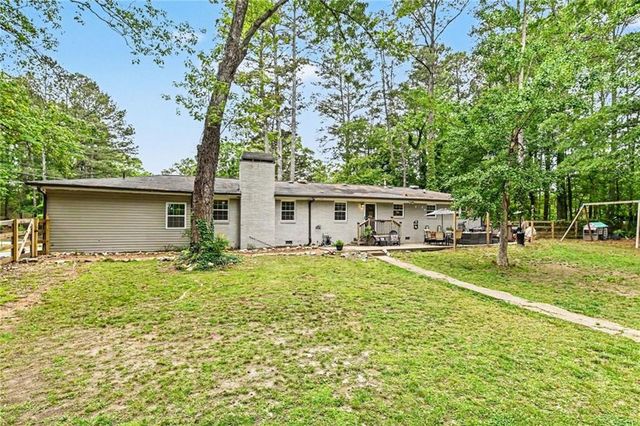 1581 Lost Mountain Road, Powder Springs, GA 30127