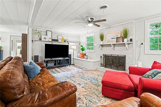 1581 Lost Mountain Road, Powder Springs, GA 30127