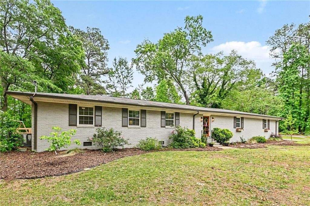 1581 Lost Mountain Road, Powder Springs, GA 30127