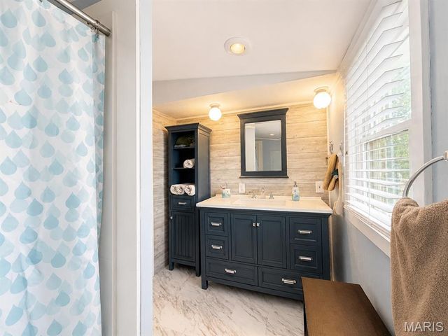 10751 State Route F, Farmington, MO 63640