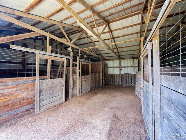 10751 State Route F, Farmington, MO 63640