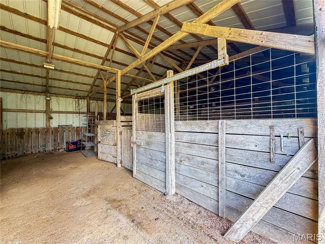 10751 State Route F, Farmington, MO 63640