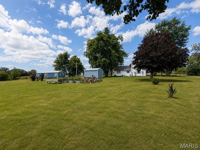 10751 State Route F, Farmington, MO 63640
