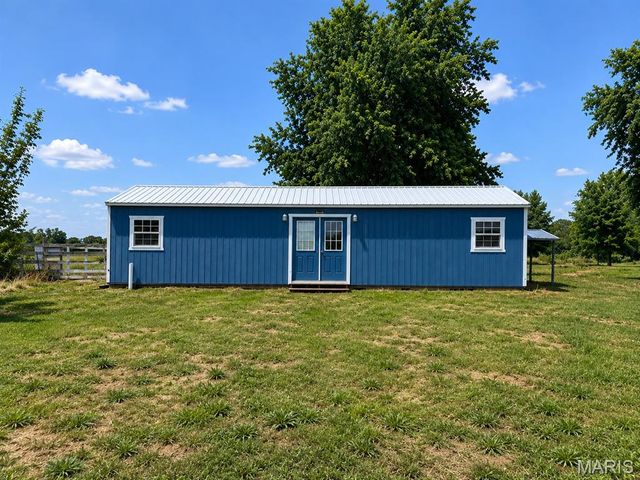 10751 State Route F, Farmington, MO 63640