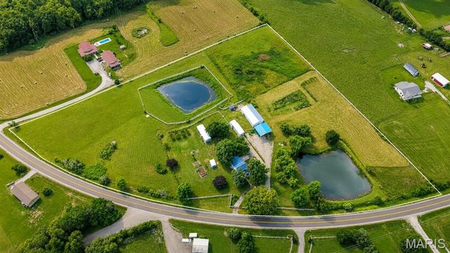 10751 State Route F, Farmington, MO 63640