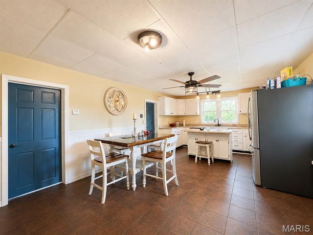 10751 State Route F, Farmington, MO 63640