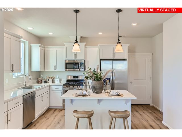 11325 Nw MAIN St, North Plains, OR 97133