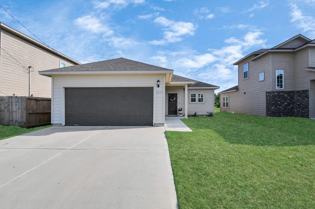 1294 Road 5102, Cleveland, TX 77327