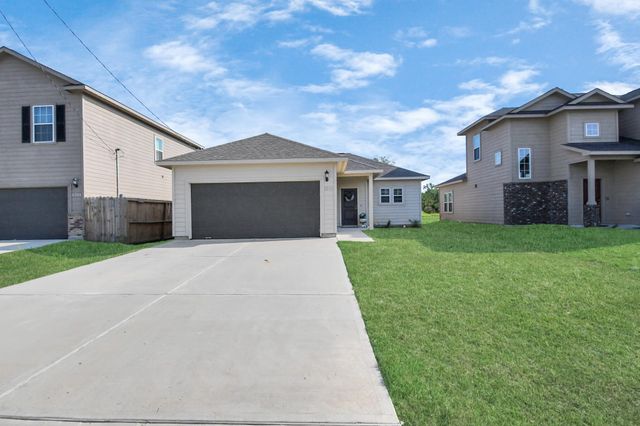 1294 Road 5102, Cleveland, TX 77327