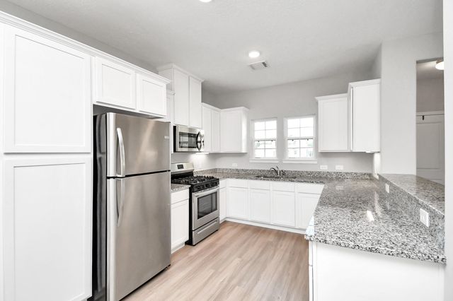 1294 Road 5102, Cleveland, TX 77327