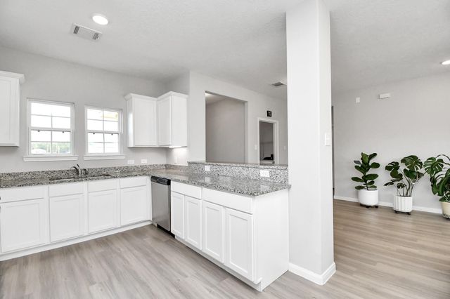 1294 Road 5102, Cleveland, TX 77327