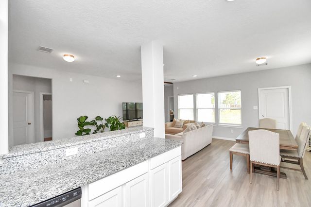 1294 Road 5102, Cleveland, TX 77327