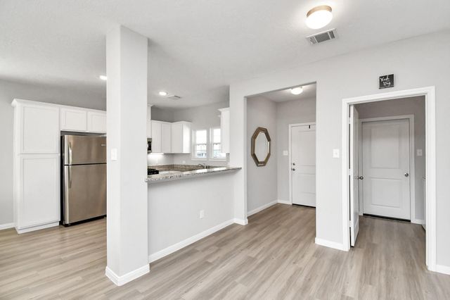 1294 Road 5102, Cleveland, TX 77327