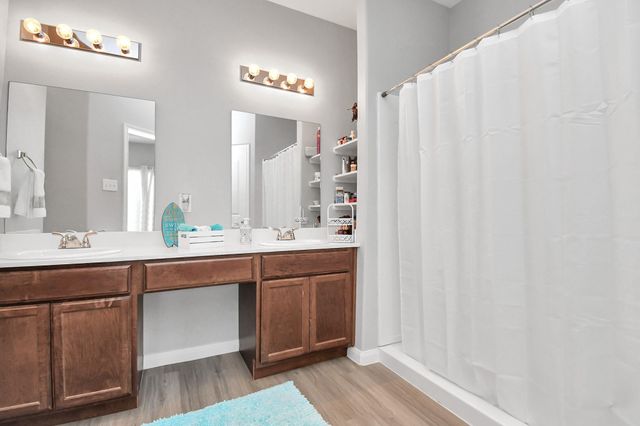 1294 Road 5102, Cleveland, TX 77327