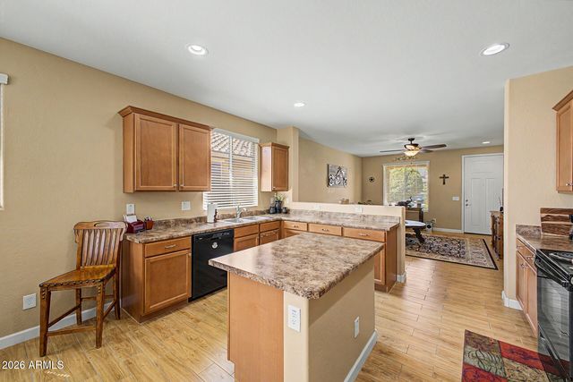 18047 W VIA DEL SOL --, Surprise, AZ 85387