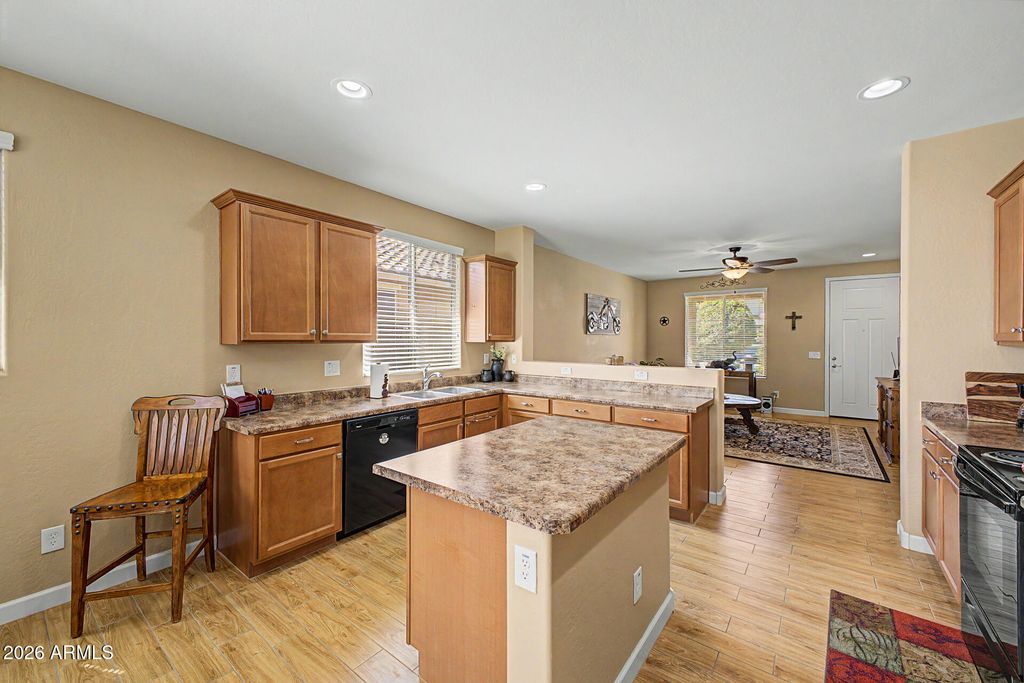 Image 12 of property listing at 18047 W VIA DEL SOL --, Surprise, AZ 85387