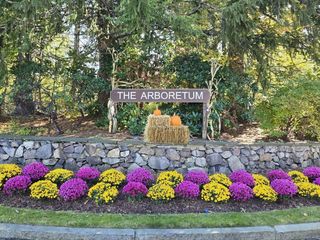 21 Hawthorne Circle 21, Peabody, MA 01960