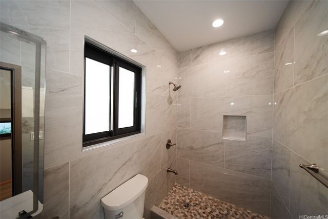 1232 Elm Street, Honolulu, HI 96814