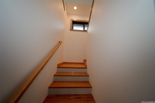1232 Elm Street, Honolulu, HI 96814