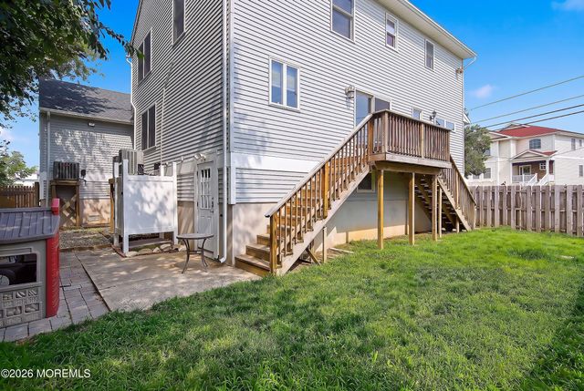 1 Holly Acres Drive, Brick, NJ 08723