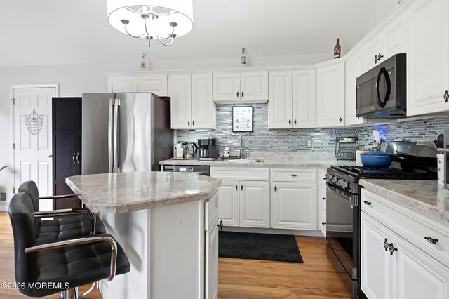 1 Holly Acres Drive, Brick, NJ 08723