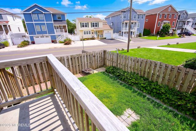 1 Holly Acres Drive, Brick, NJ 08723