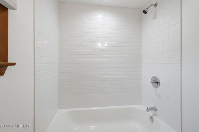 1 Holly Acres Drive, Brick, NJ 08723