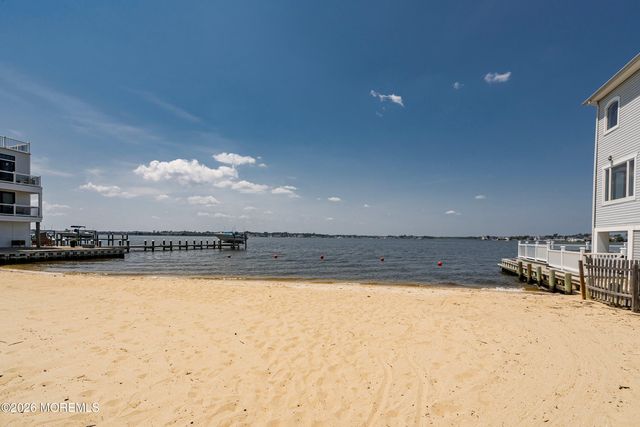 1 Holly Acres Drive, Brick, NJ 08723