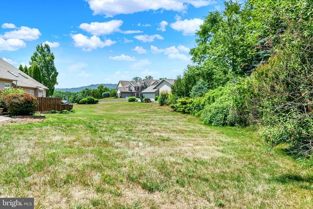 107 RED HAVEN RD, New Cumberland, PA 17070