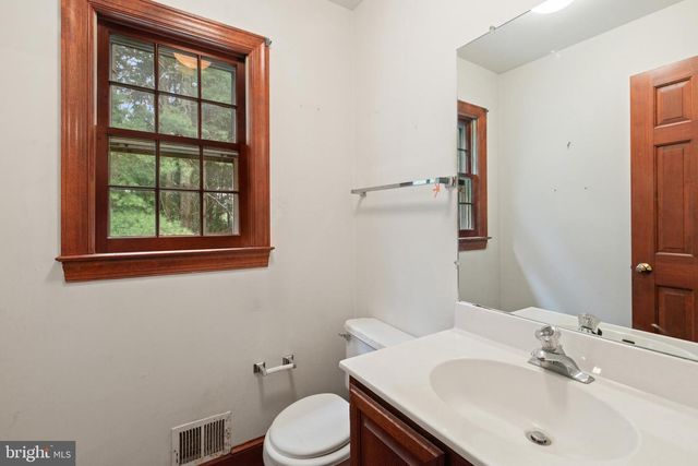 5623 WILSHIRE CT, Warrenton, VA 20187