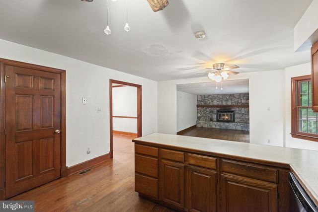 5623 WILSHIRE CT, Warrenton, VA 20187