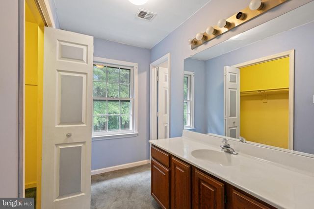 5623 WILSHIRE CT, Warrenton, VA 20187