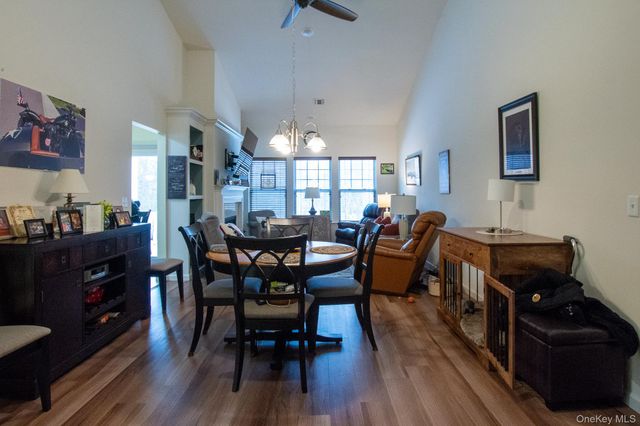 21 Greentree Court, Shirley, NY 11967