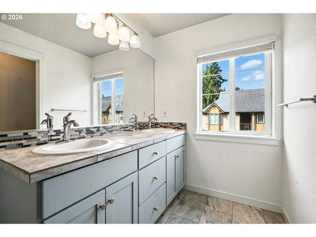 19692 Sw BLACKBEAR Ct, Beaverton, OR 97006