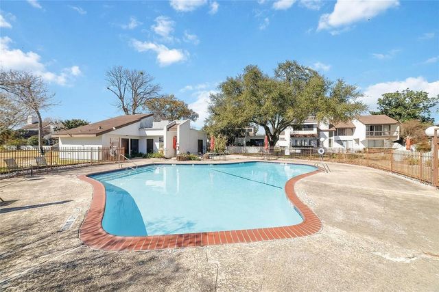7655 S Braeswood Boulevard 47, Houston, TX 77071