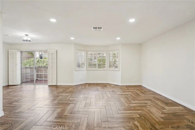 11300 Foothill Blvd 97, Sylmar, CA 91342