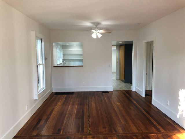 2004 Rosewood Ave, Austin, TX 78702