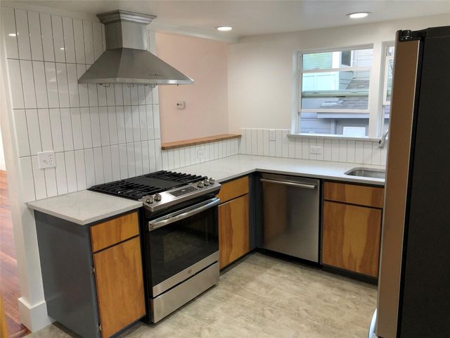 2004 Rosewood Ave, Austin, TX 78702