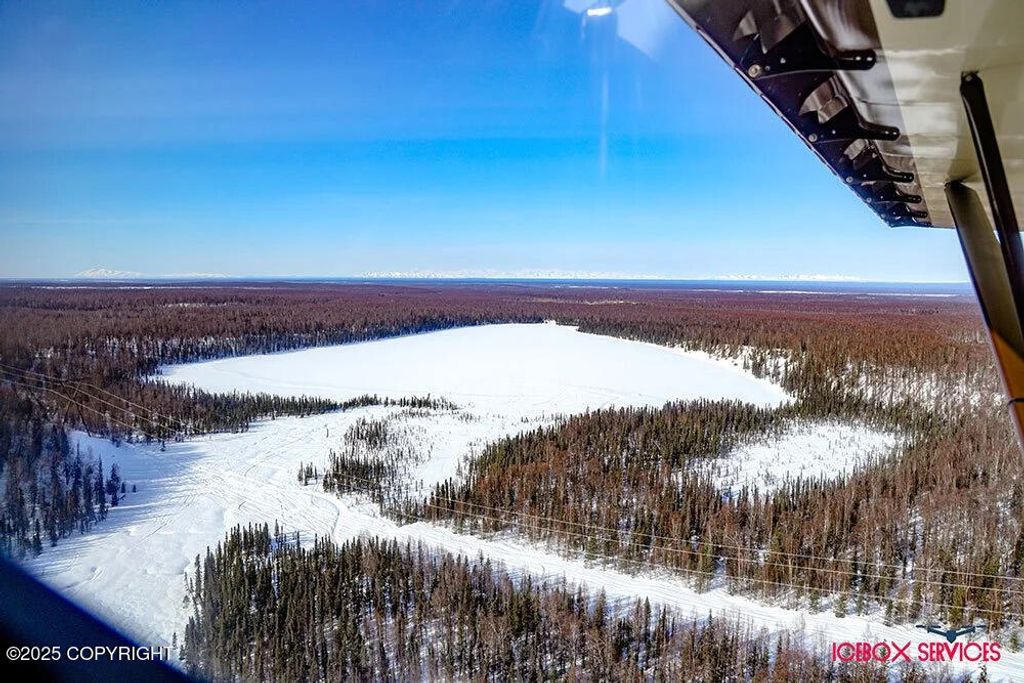 21577 E Quarah Lake Avenue, Talkeetna, AK 99676