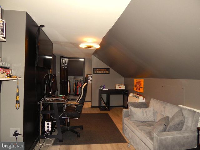 228 WISE AVE, Red Lion, PA 17356